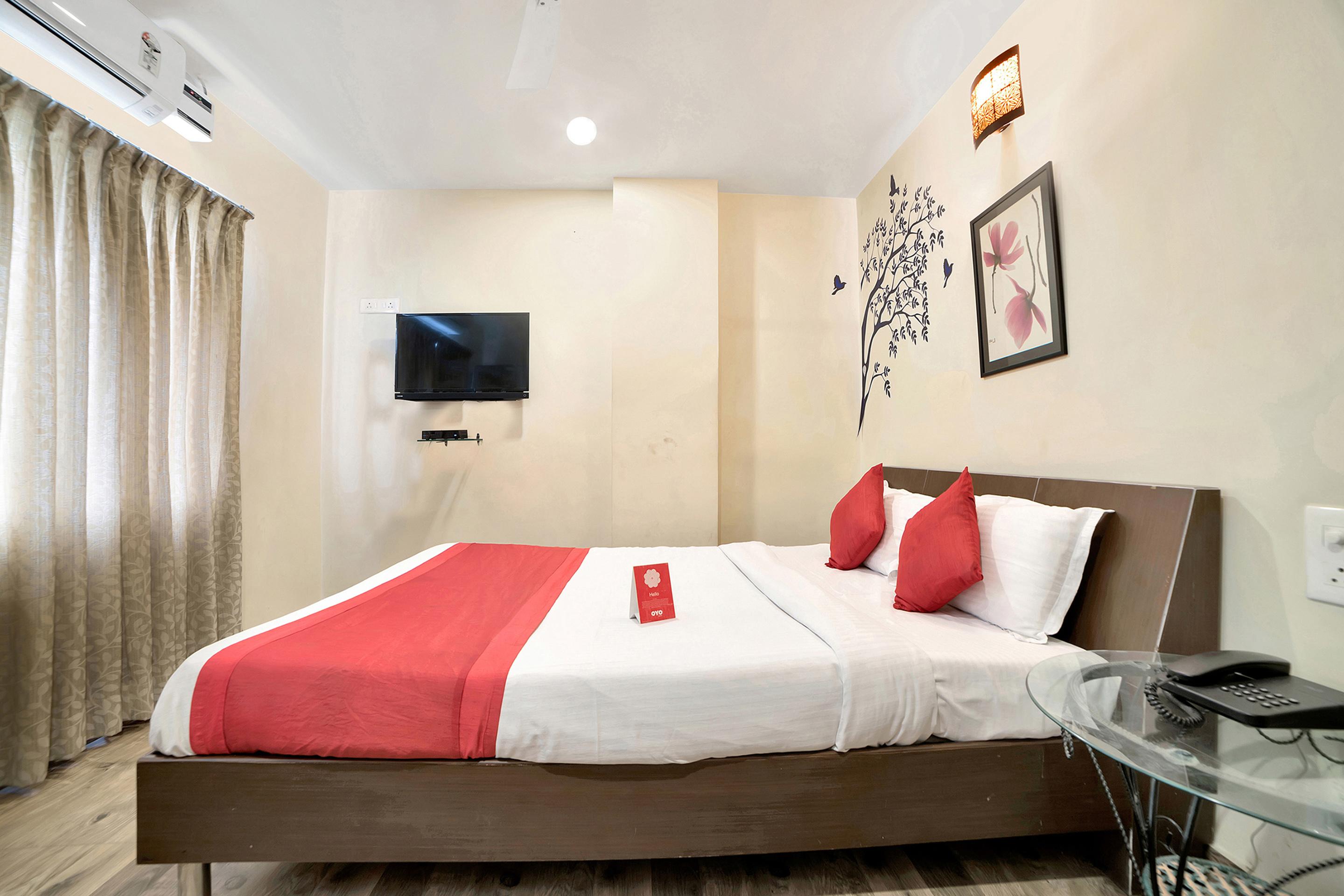 Oyo 674 Apartment Hotel Manar Luxury Suites Hyderabad Exterior photo